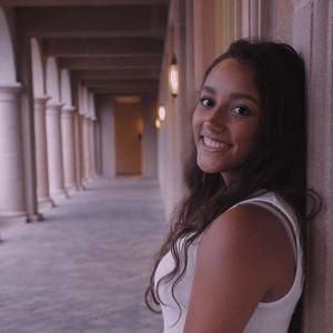 Meet your Posher, Sophia